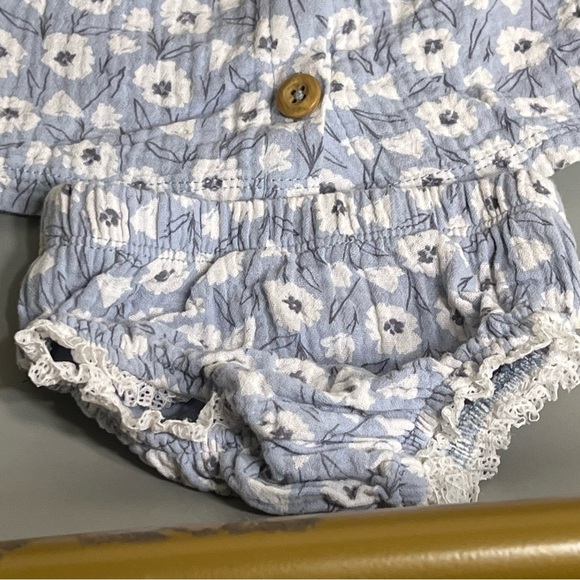 Beautiful comfortable quality Floral Blue and Cream baby girl Dress Set of 2 - Picture 3 of 7